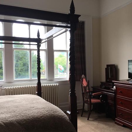 The Eagles Hotel Llanrwst Ngoại thất bức ảnh